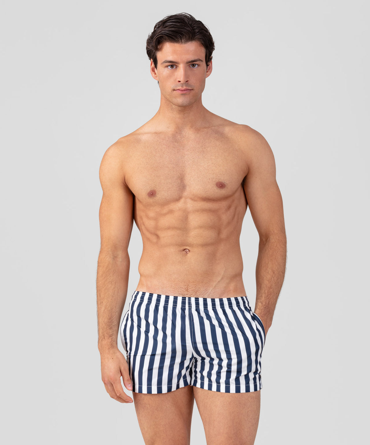 Short de bain à rayures: Bleu marine/Blanc