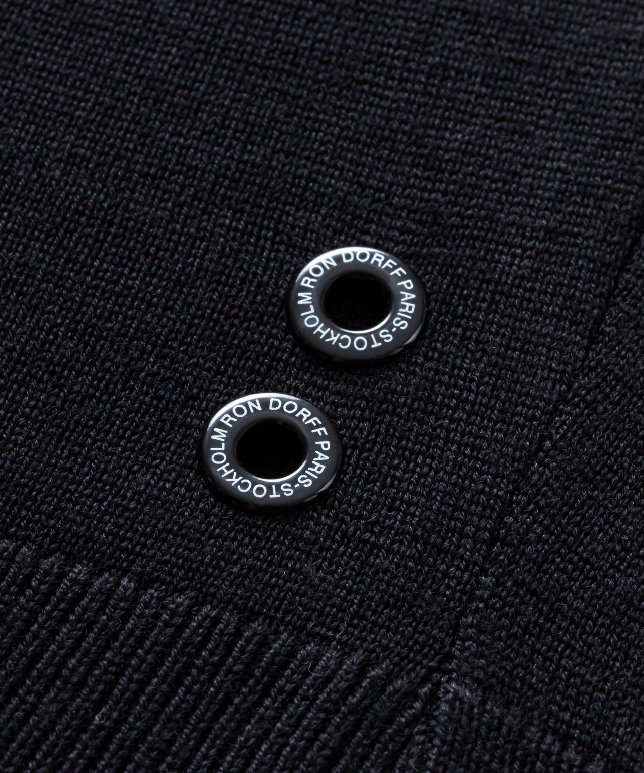 Sweatshirt coupe décontractée en coton organique à imprimé RON DORFF: Noir