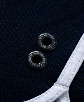 Short court en coton avec bandes contrastées: Bleu marine