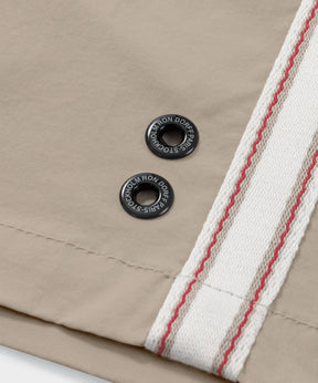 Short léger en coton élasthanne avec des bandes rayées: Gris beige