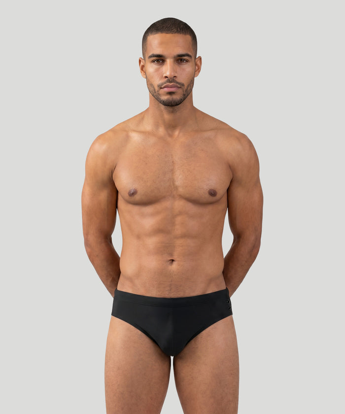 Swim Briefs: Schwarz