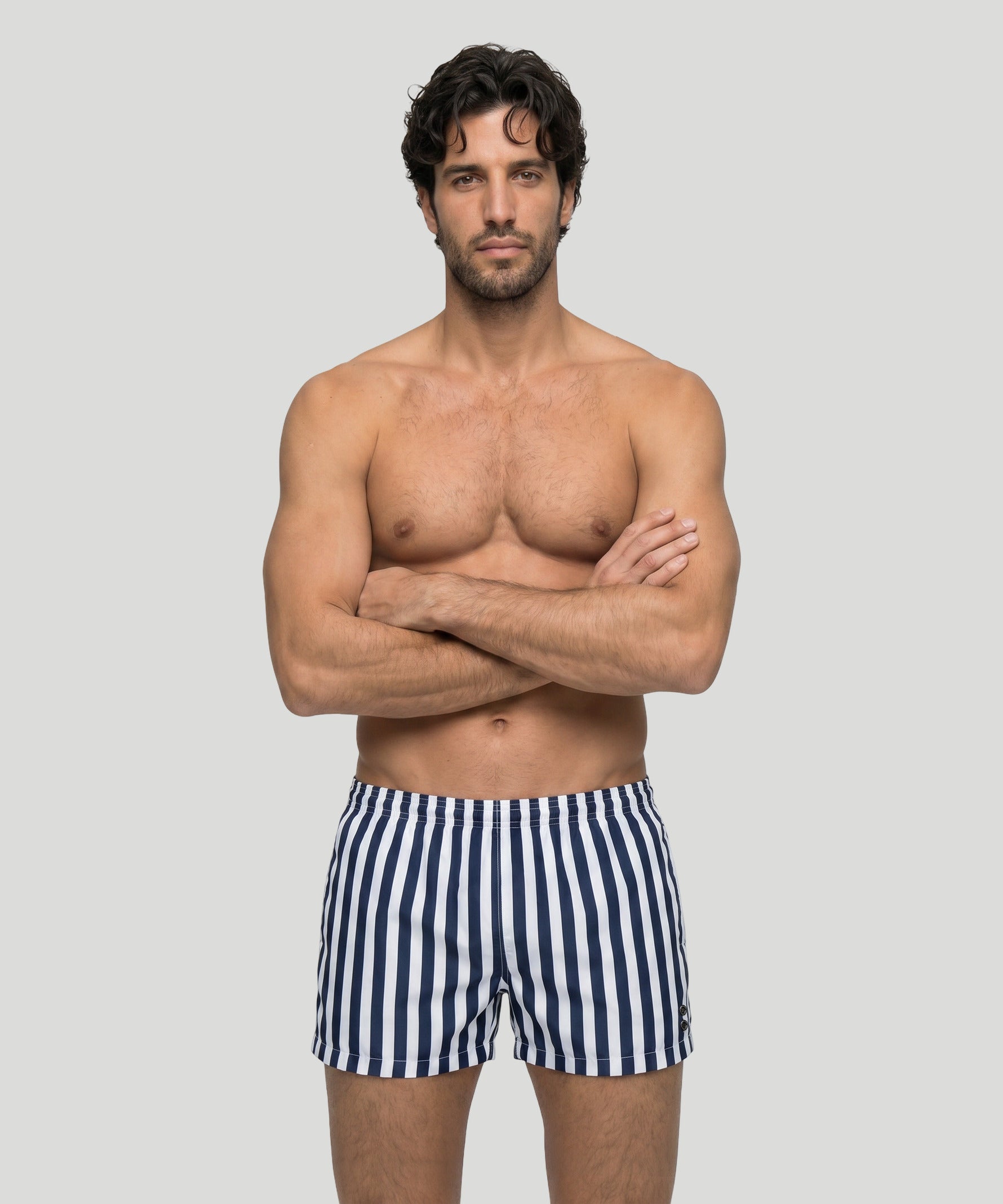 Short de bain à rayures verticales: Bleu marine/blanc