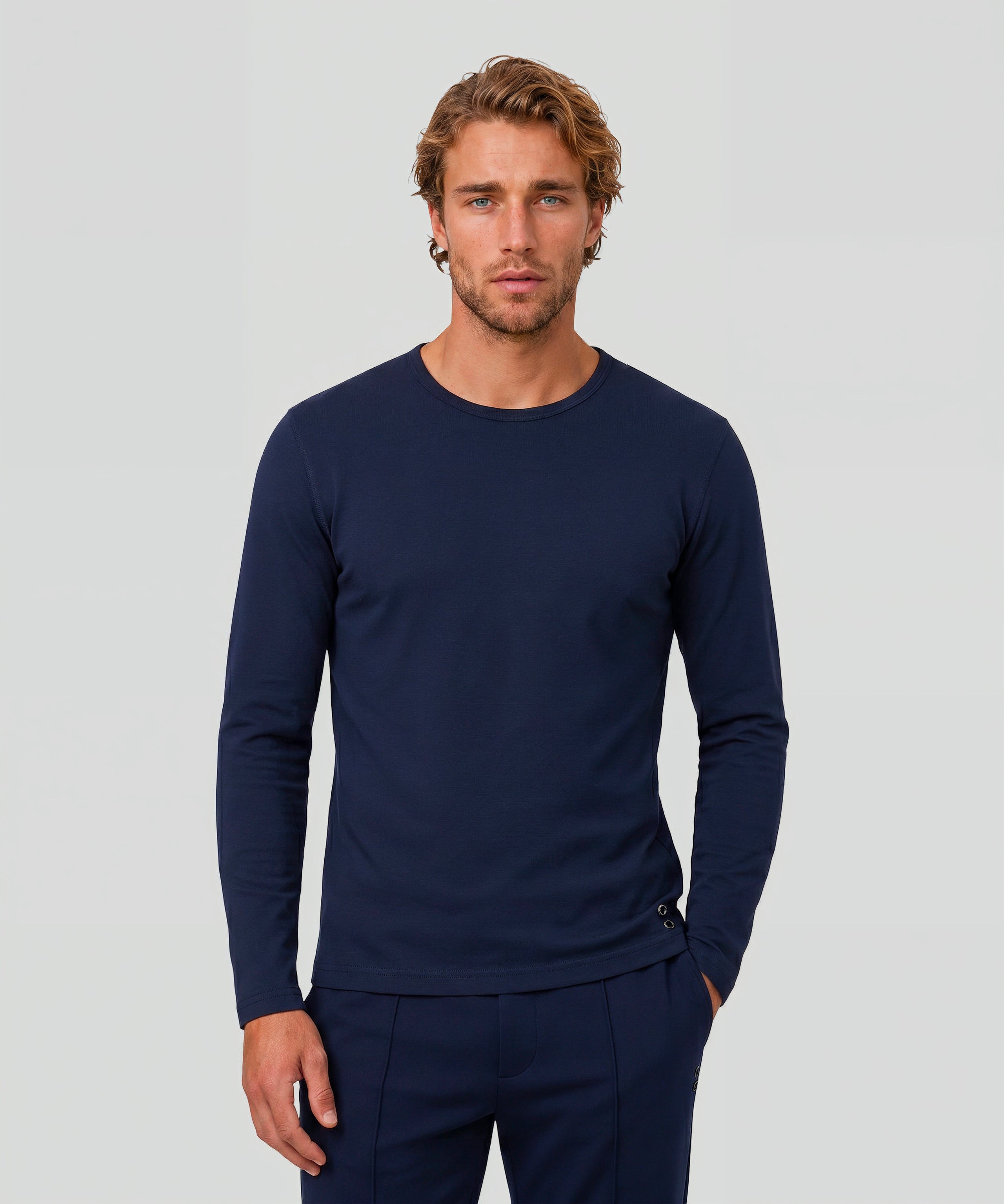 T-shirt Eyelet Edition manches longues en coton: Bleu marine