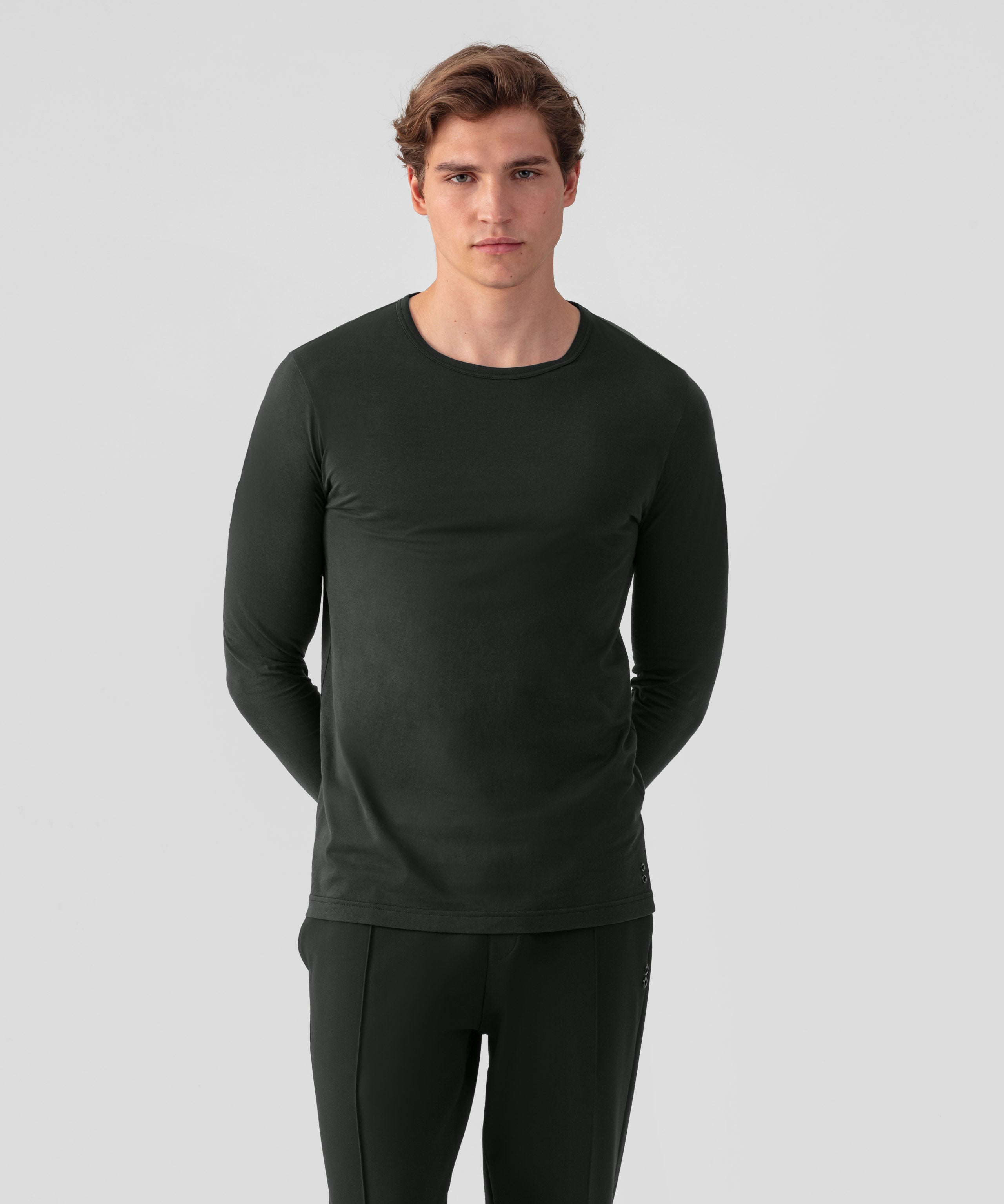 Langarm-T-Shirt Eyelet Edition: Schwarz