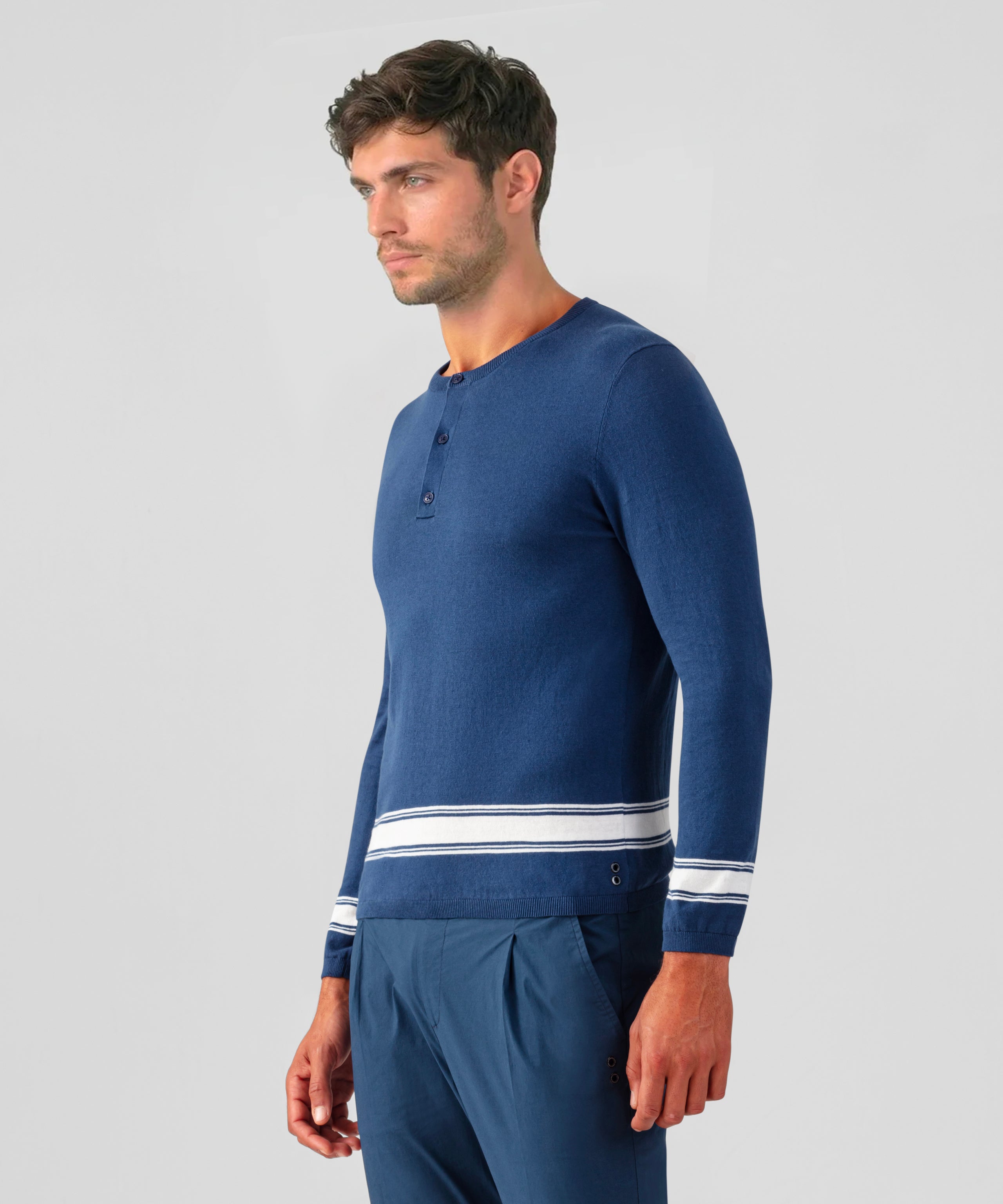 Baumwoll-Leinen Henley-Pullover: Tiefblau
