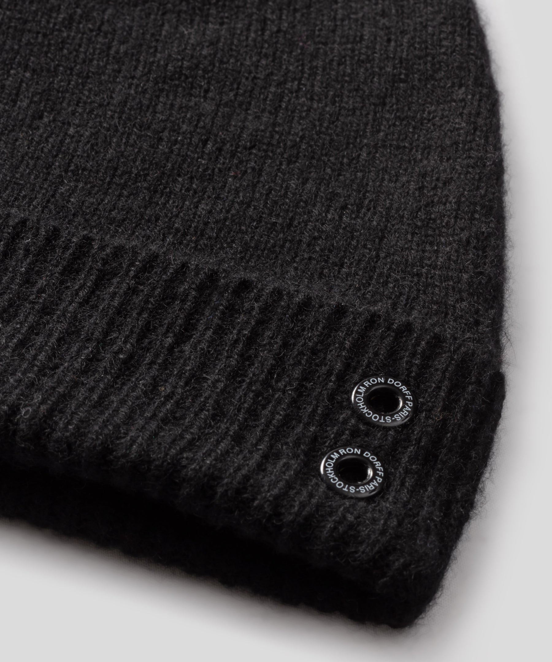 Cashmere Beanie: Black