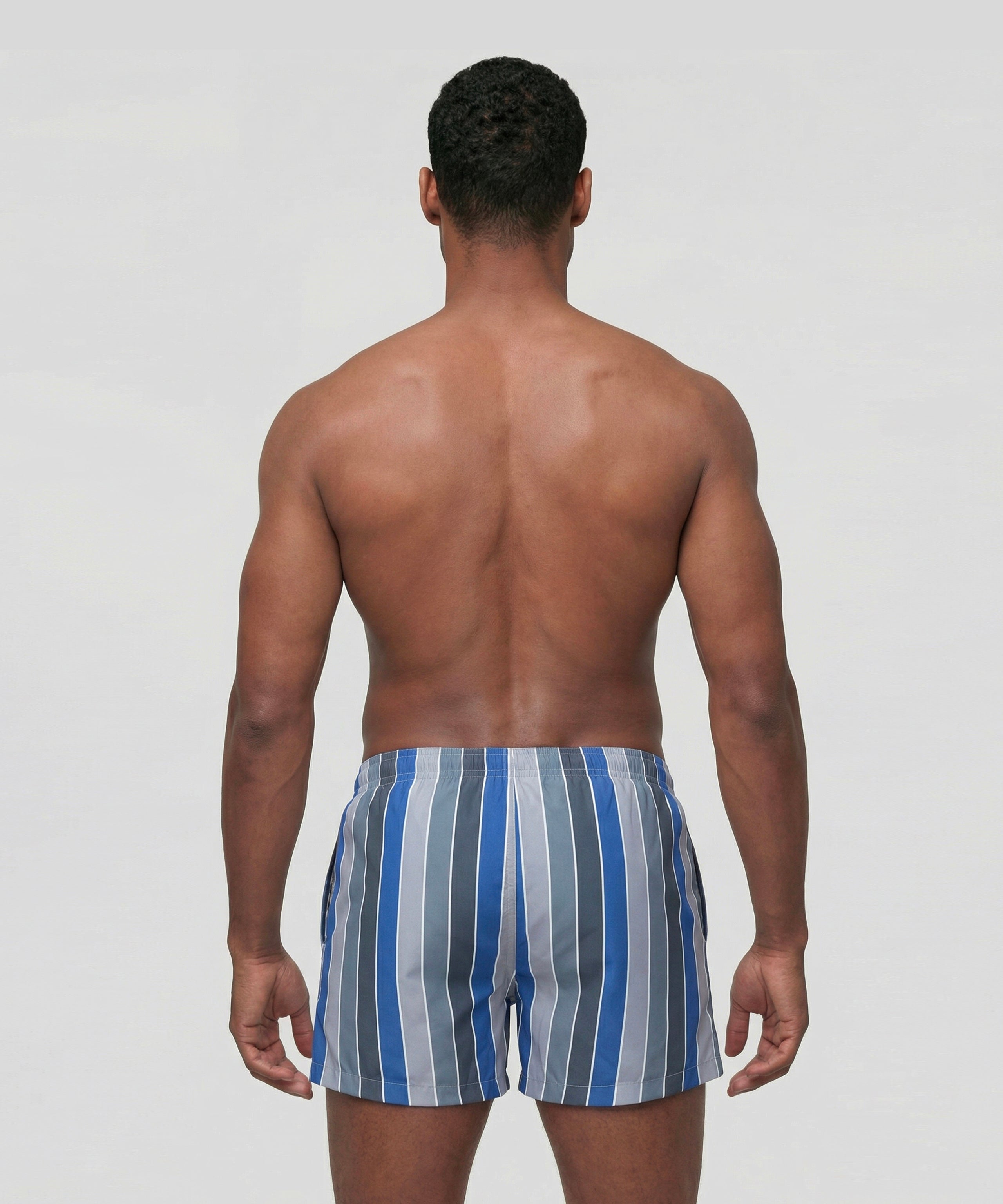 Badeshorts mit Multicolor-Streifen: Fjordblau