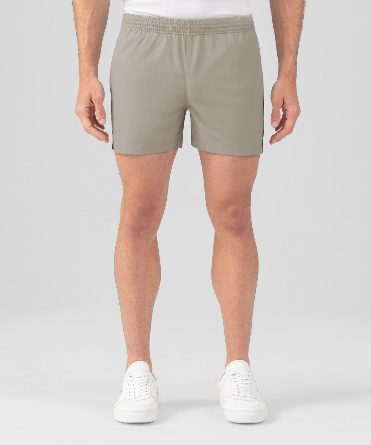 RD Exerciser Shorts avec passepoil: Beige foncé