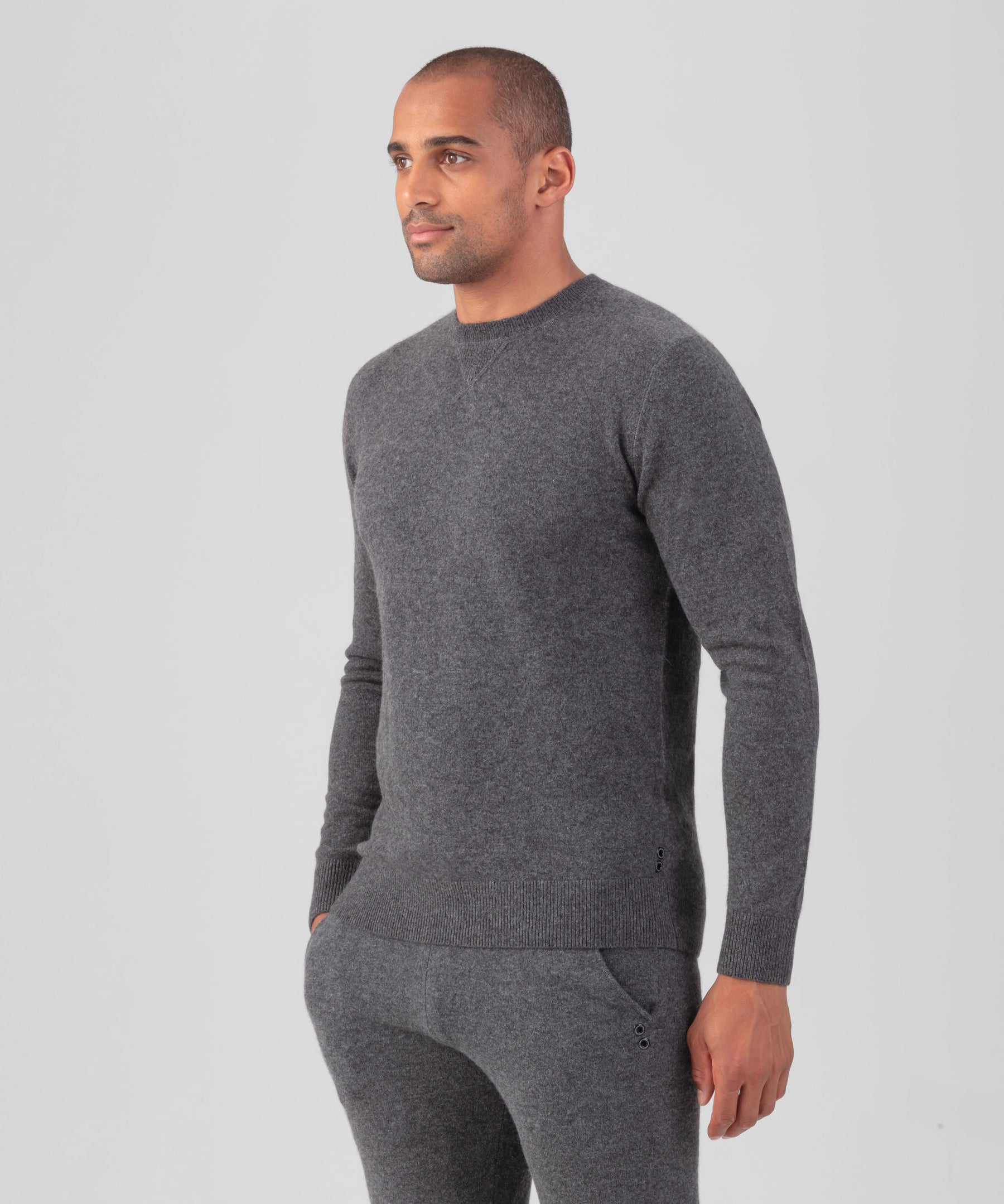 Sweatshirt en cachemire: Gris foncé chiné