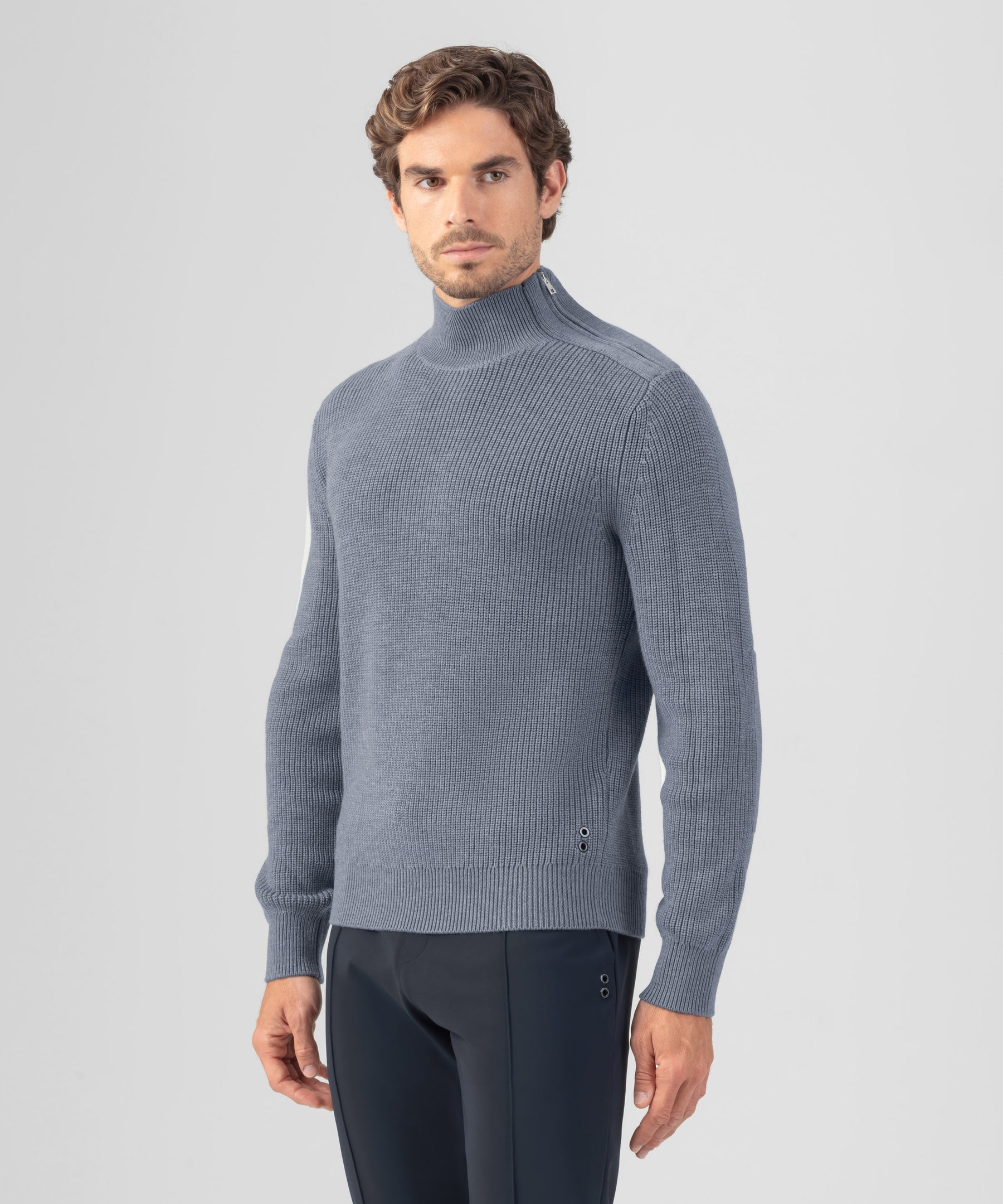 Wool Sweater w. Side-Collar Zip: Glacial Blue