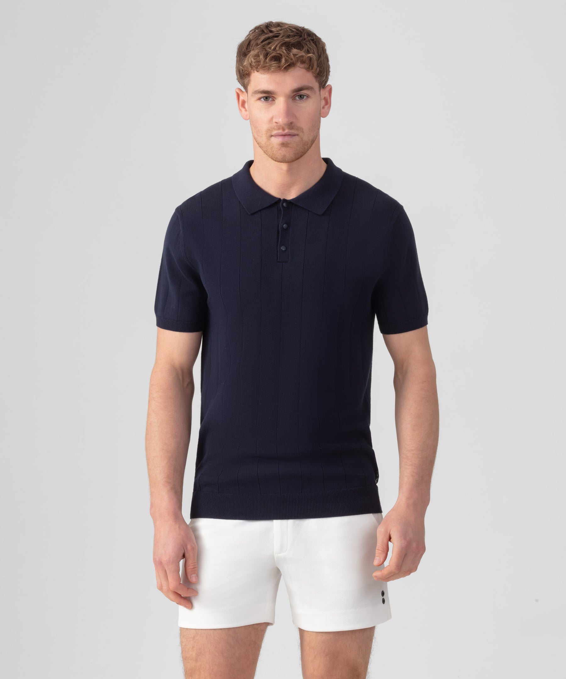 Cotton Tennis Polo w. Vertical Lines: Navy