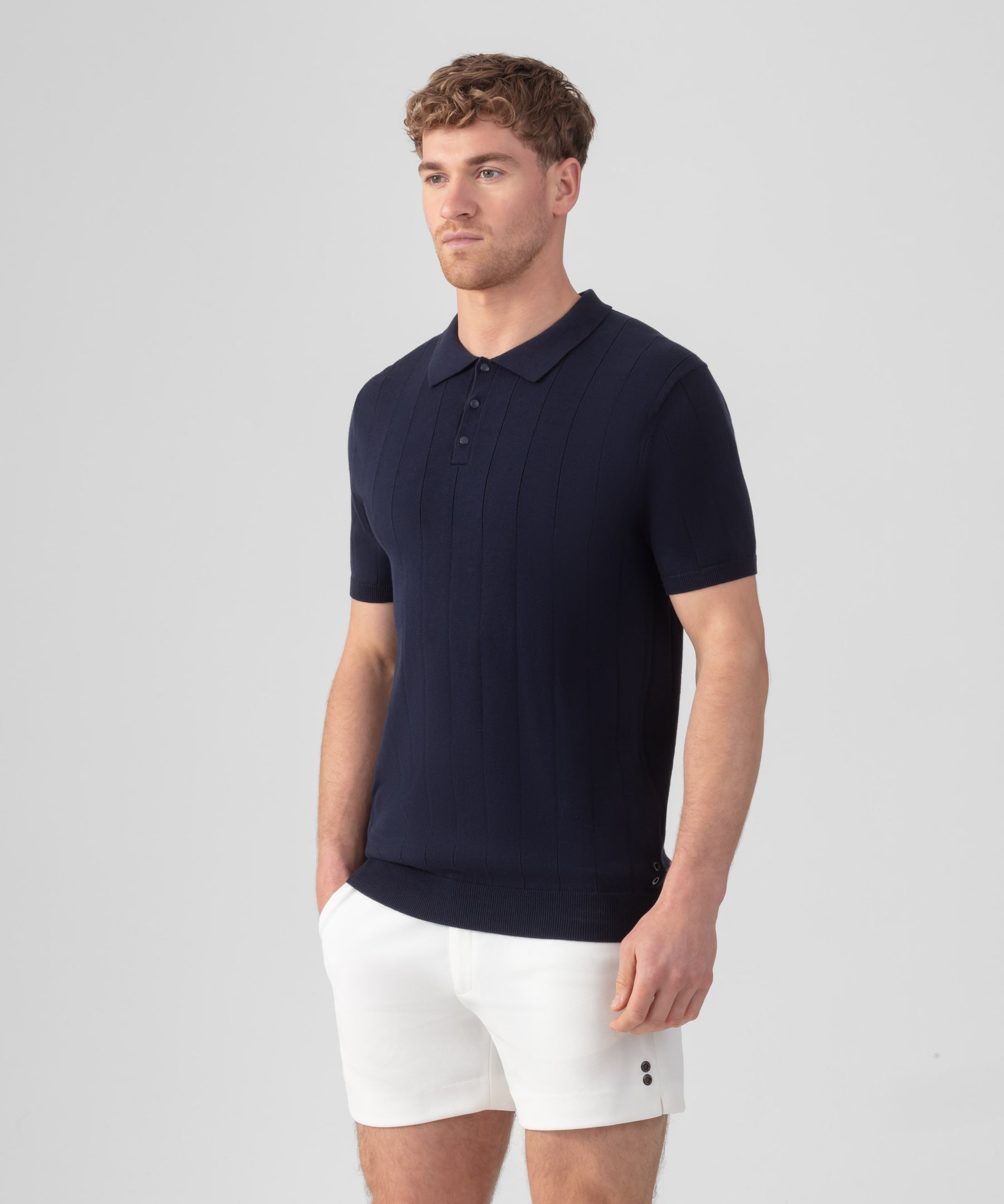 Polo en coton avec lignes verticales: Bleu marine