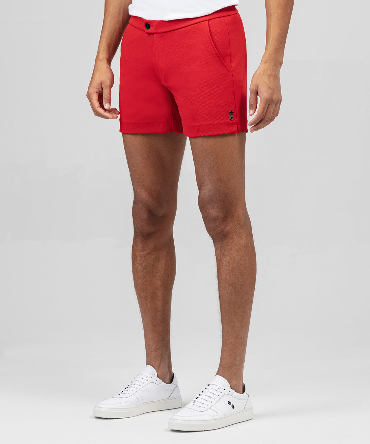 Short de tennis court avec fentes: Rouge