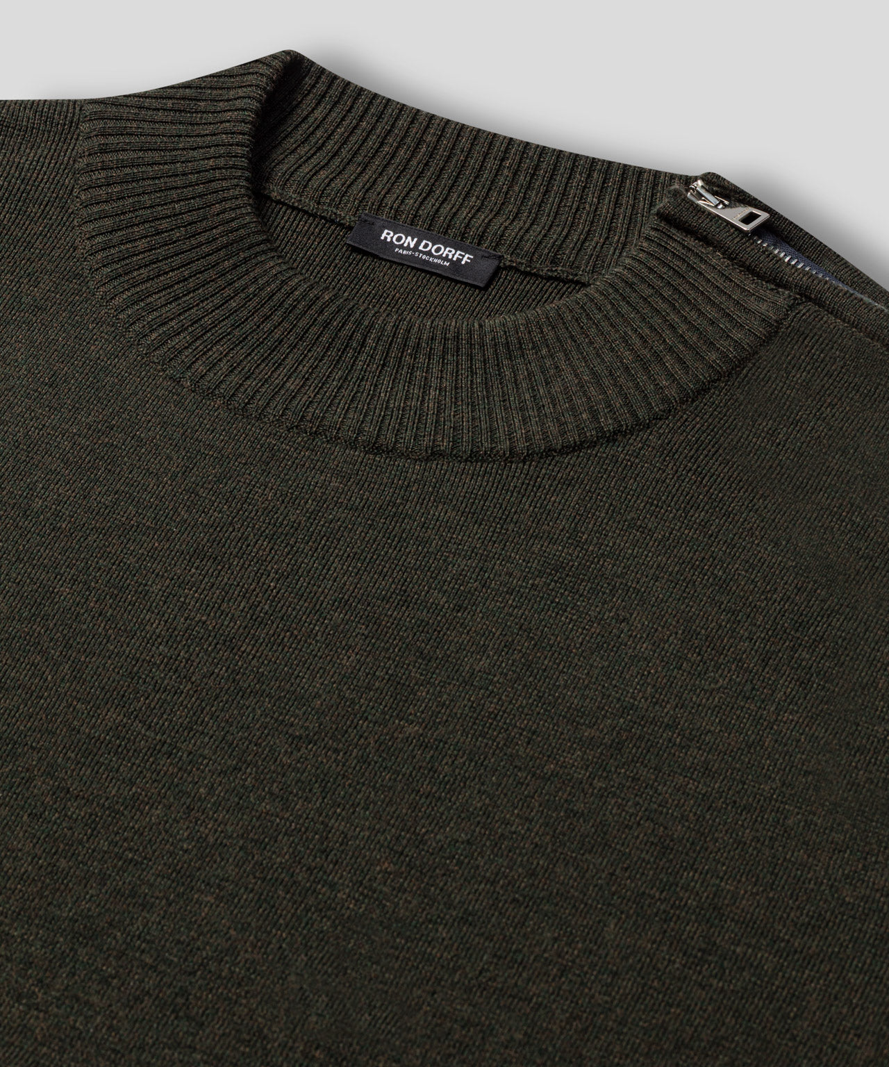 Pull en laine mérinos: Kaki foncé