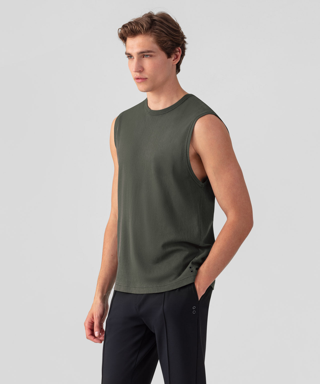 T-shirt sans manches en mesh: Kaki foncé