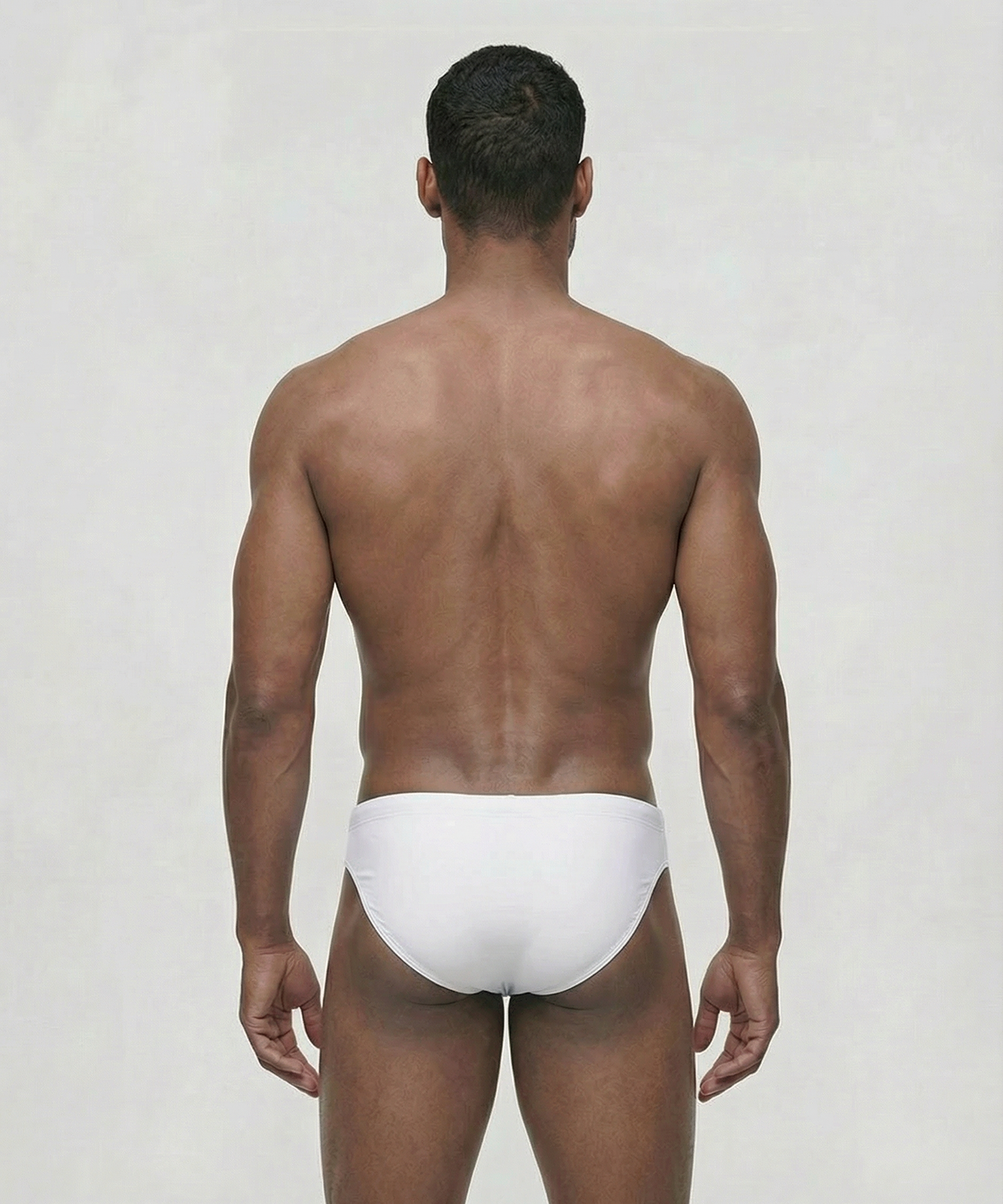 Swim Briefs w. Placed Vertical Thin Stripe: Weiß