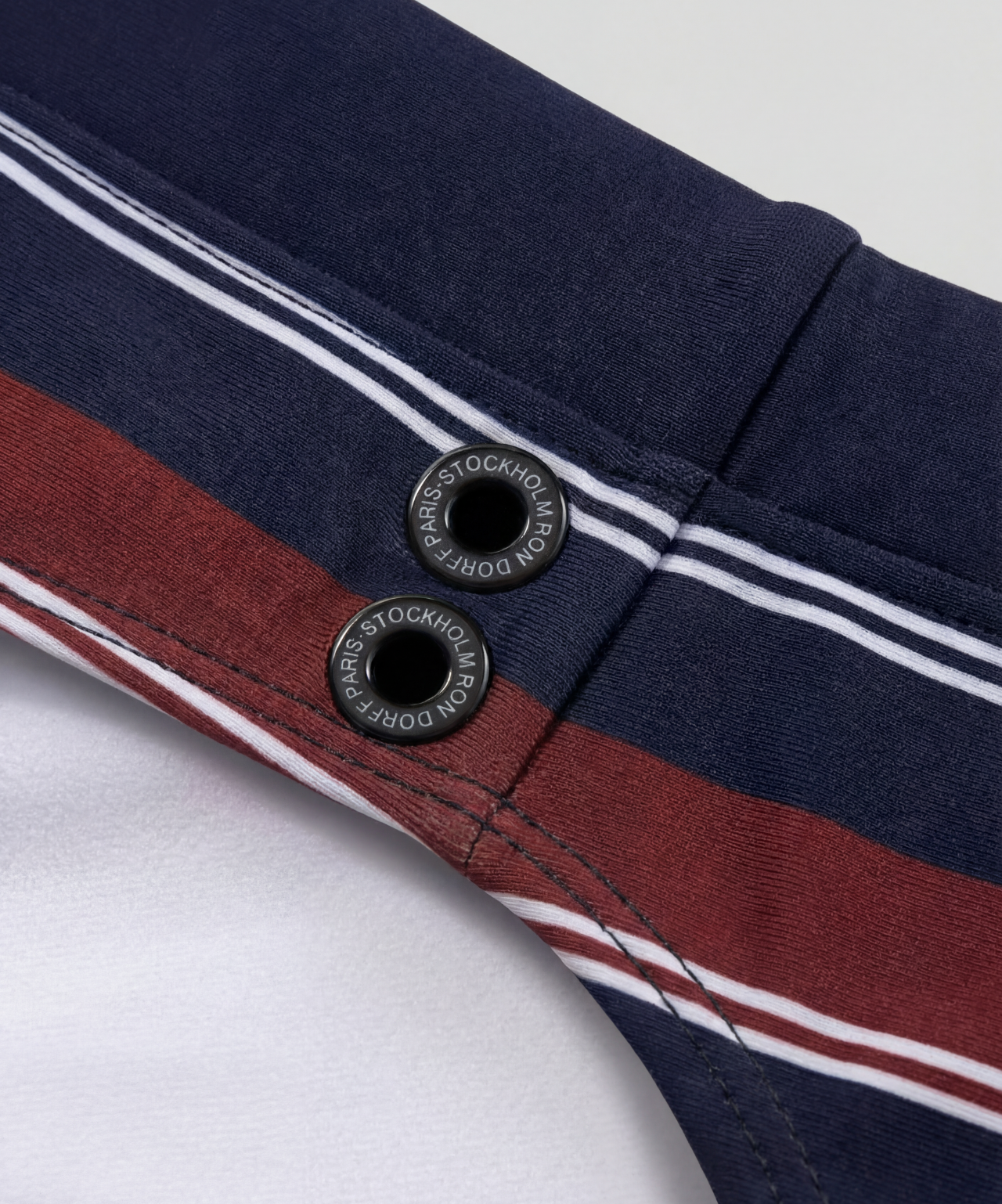 Swim Briefs w. Irregular Stripes: Red