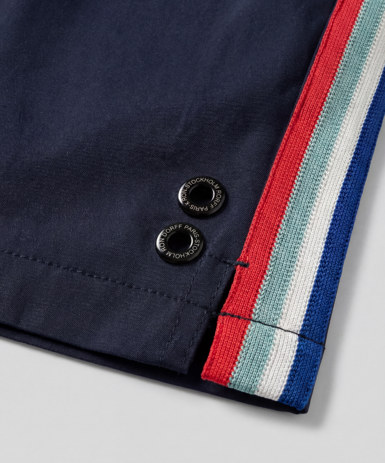 Exerciser Shorts w. Side Stripes: Navy