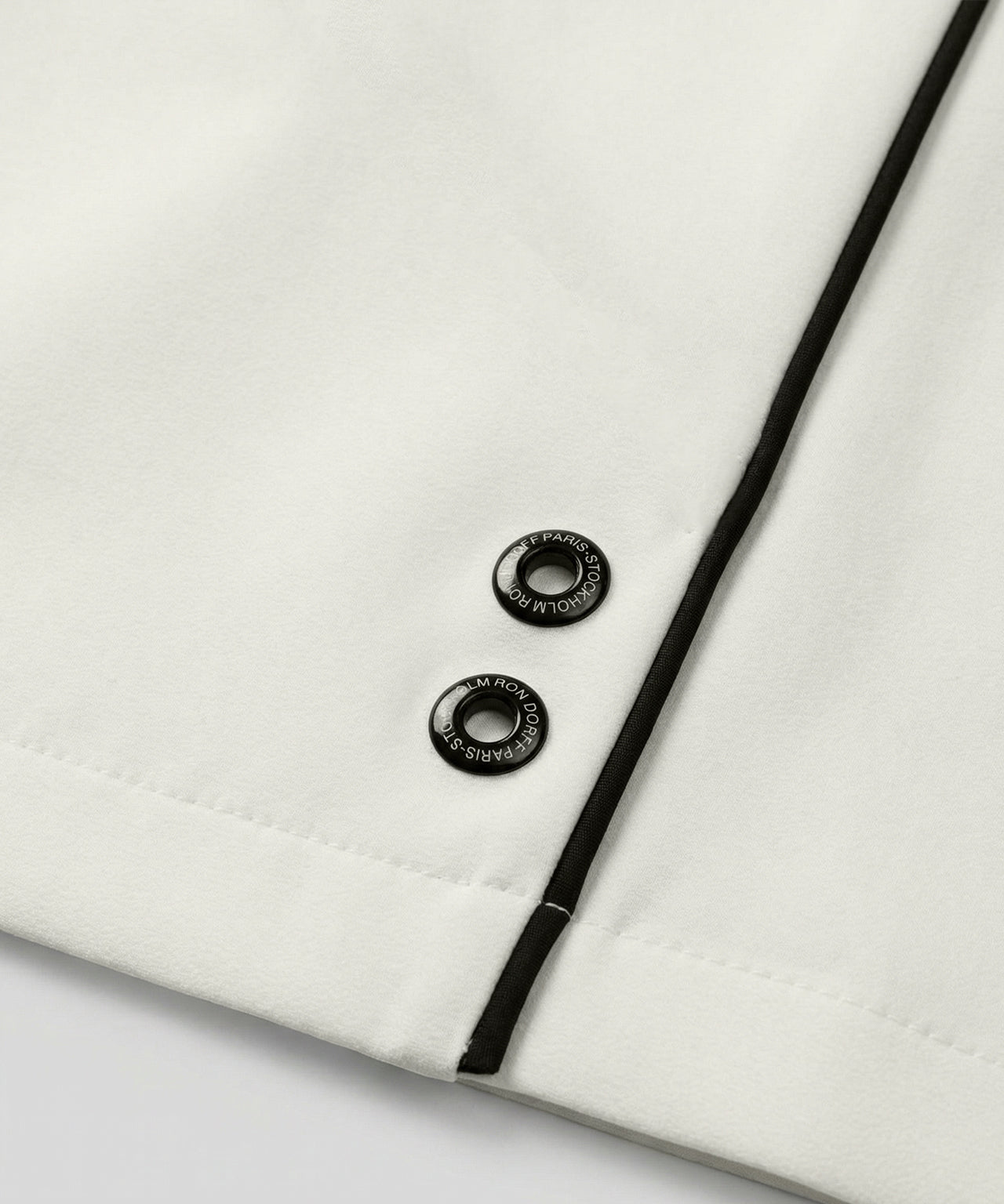 City Short avec Piping: Écru