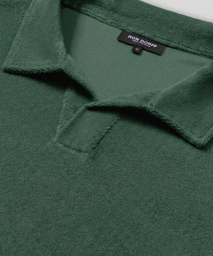 Polo col V en coton terry: Vert court