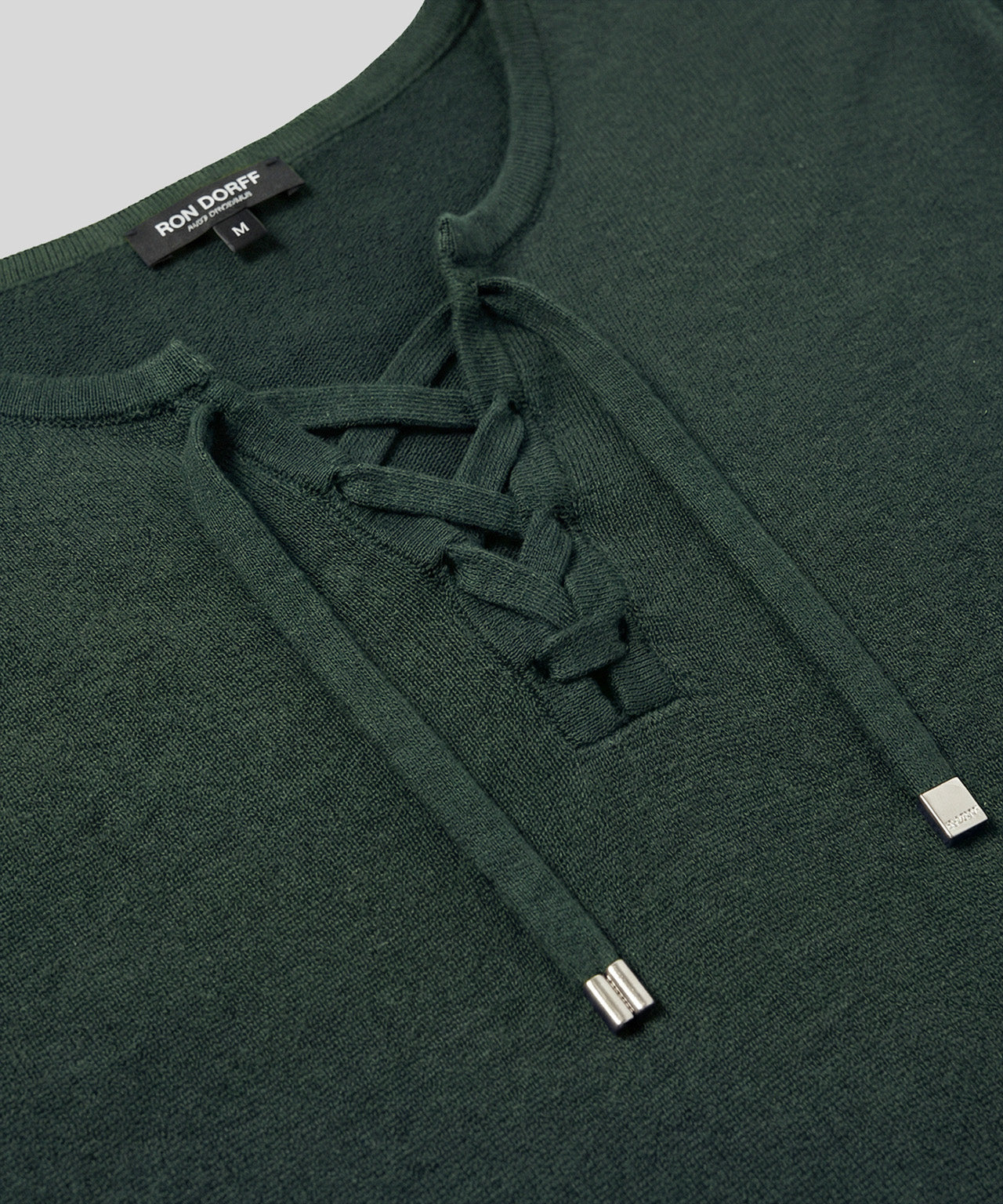 T-shirt col V en maille fine à lacets: Vert court