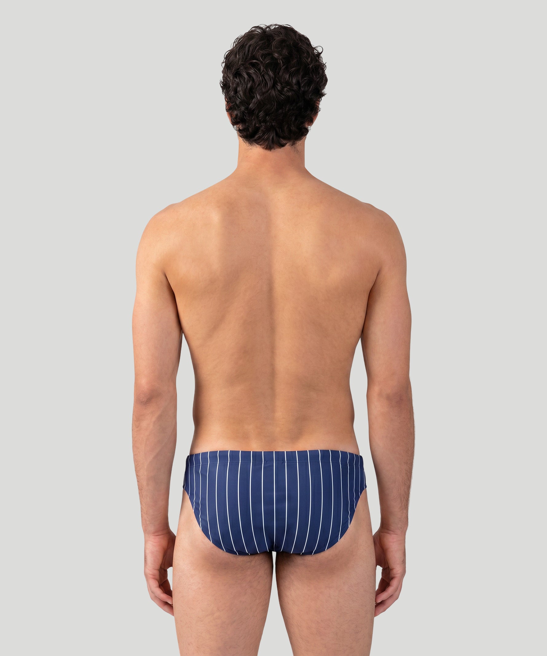 Swim Briefs w. Pin Stripes: Navy/White