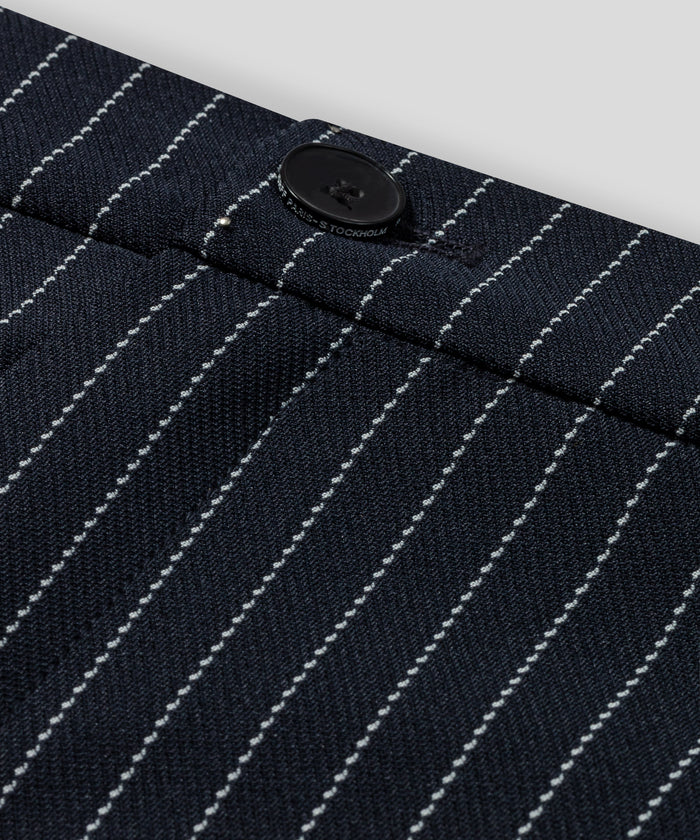 RD Tennis Shorts w. Pin Stripes: Navy/White