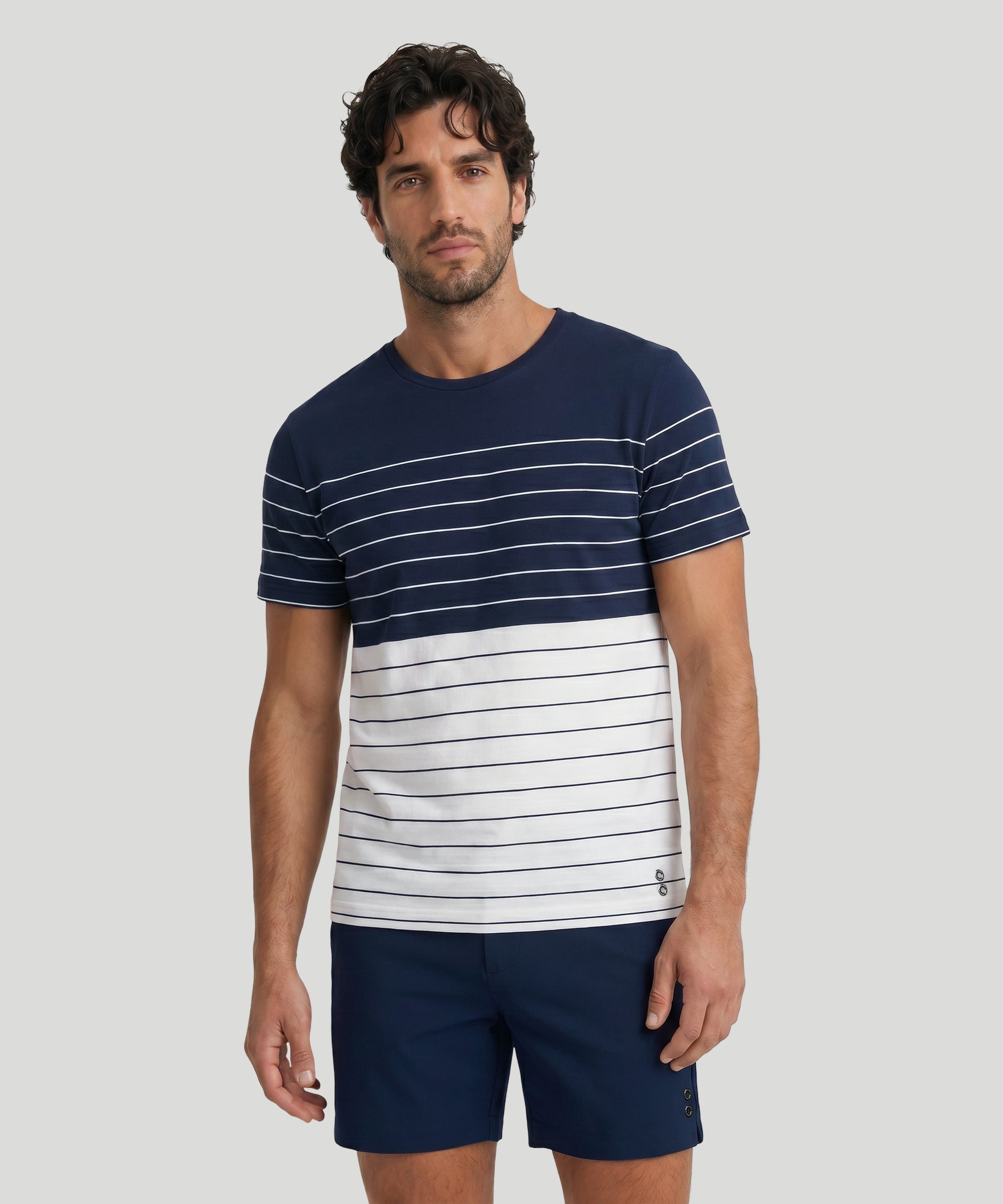 Organic Cotton T-Shirt w. Pin Stripes: Navy/White