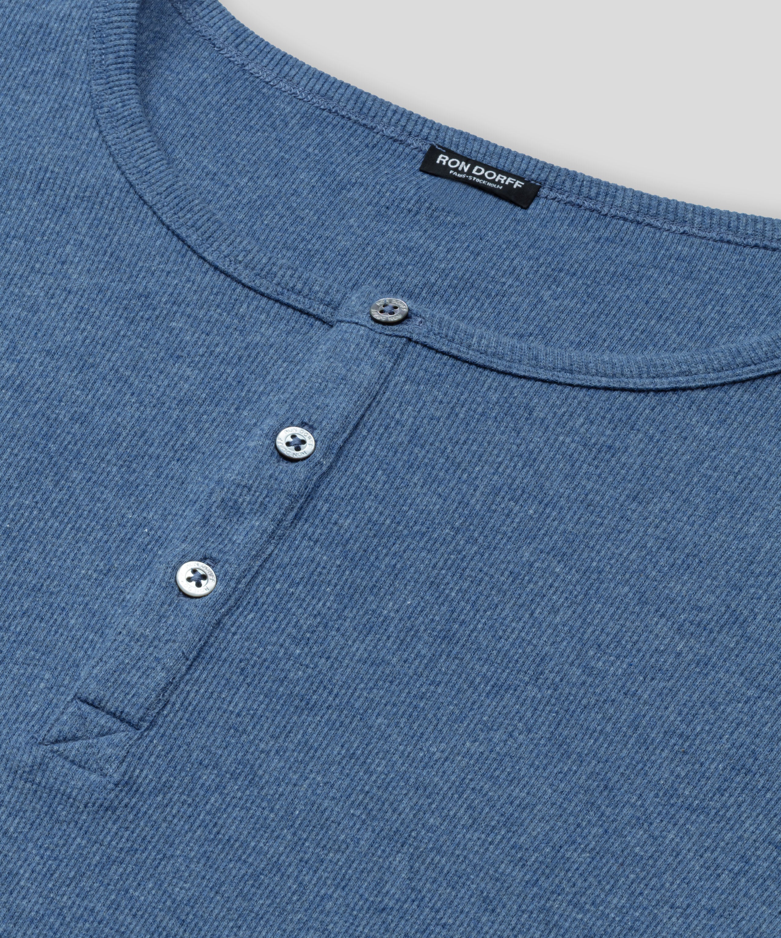 T-shirt manches longues henley côtelé Army Ribbed en coton: Bleu chiné