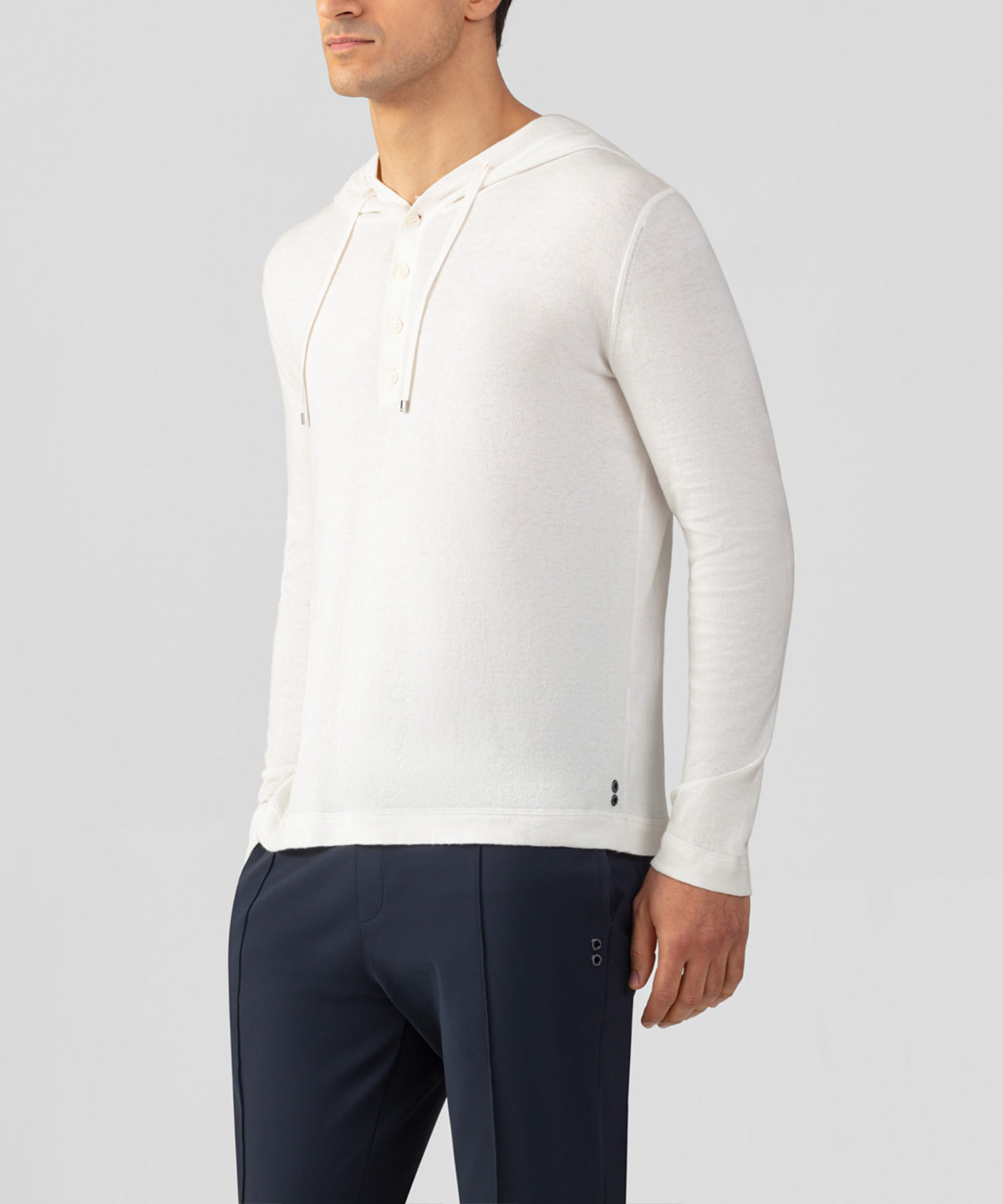 Pull léger à capuche en coton et soie: Écru