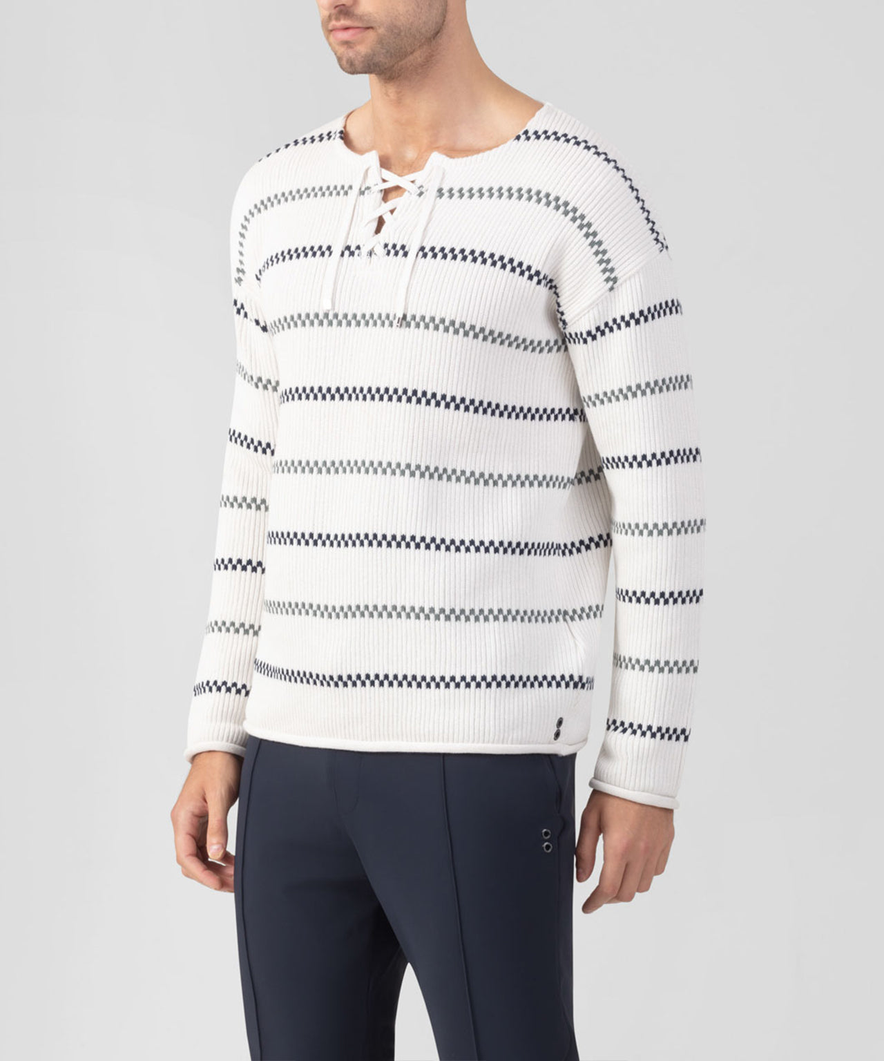 Pull en coton à rayures: Écru