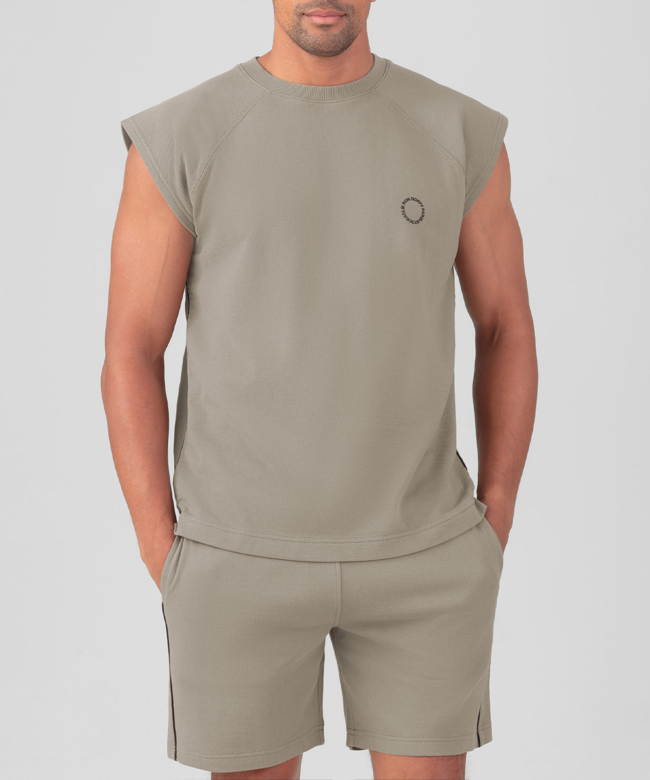 Sweatshirt sans manches en coton piqué avec passepoil: Beige foncé