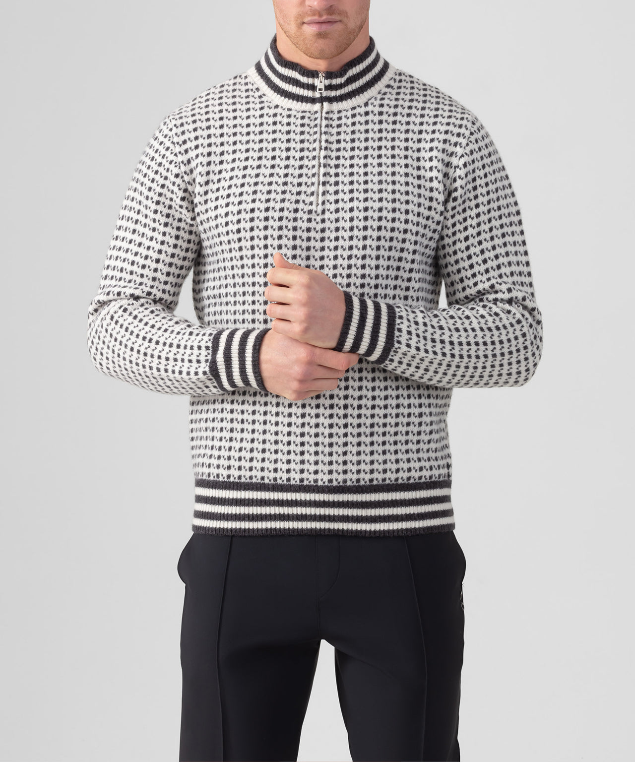 Wool Sweater w. Front Chest Zip: Off White